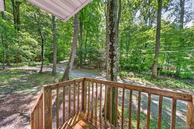 7 Cascade Trail, Monroe, NY 10950