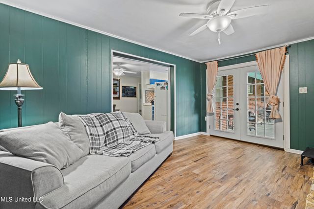 101 Fore Street, Gulfport, MS 39503