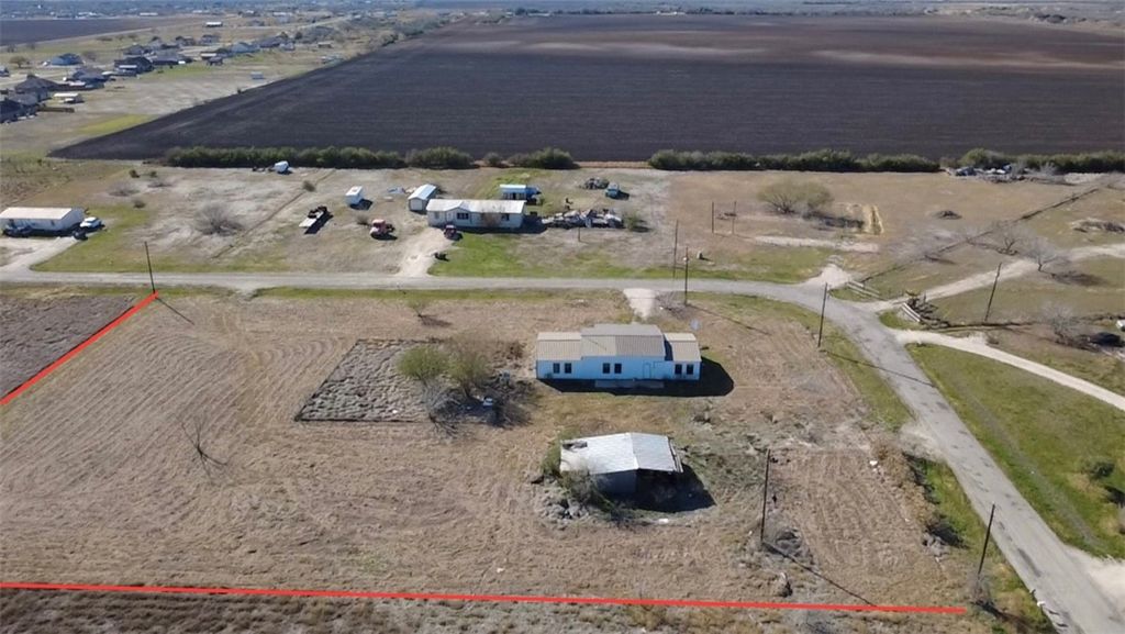 417 Jennifer Loop, Orange Grove, TX 78372