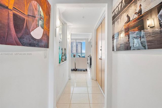 19400 Turnberry Way 1131, Aventura, FL 33180