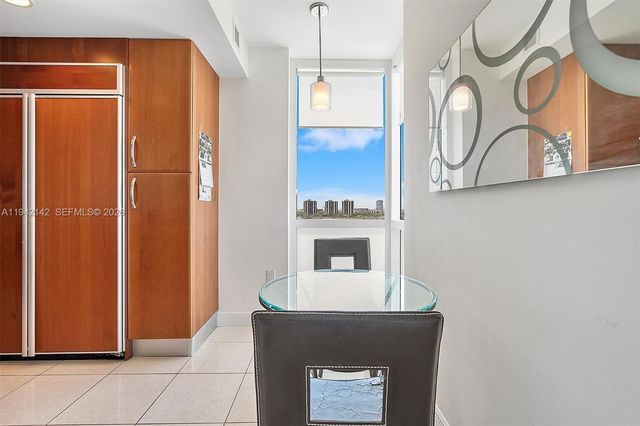 19400 Turnberry Way 1131, Aventura, FL 33180