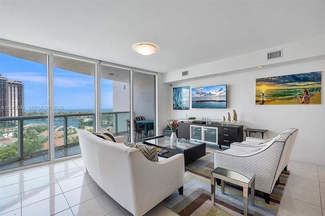 19400 Turnberry Way 1131, Aventura, FL 33180