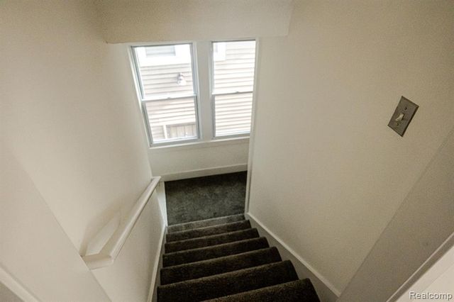 2552 N La Salle Gardens, Detroit, MI 48206