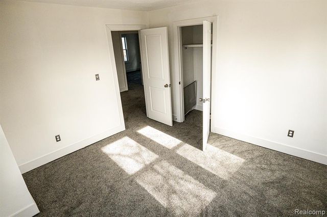 2552 N La Salle Gardens, Detroit, MI 48206