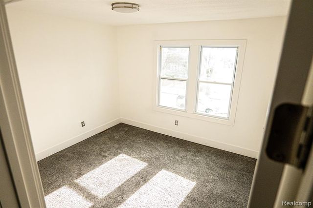 2552 N La Salle Gardens, Detroit, MI 48206