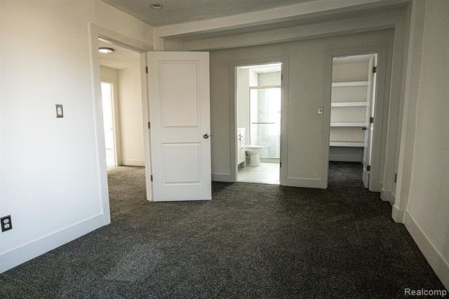 2552 N La Salle Gardens, Detroit, MI 48206