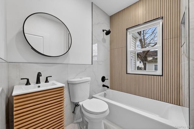 60 W Jeanibo Road, Monroe, NY 10950