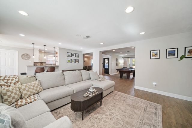 5919 Lattimer Drive, Houston, TX 77035