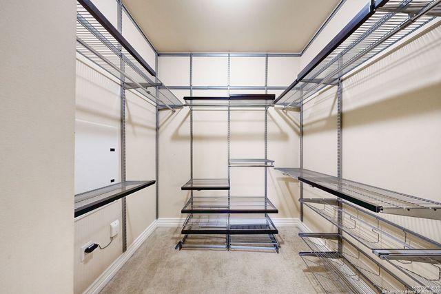 215 Center St Apt 1104, San Antonio, TX 78202