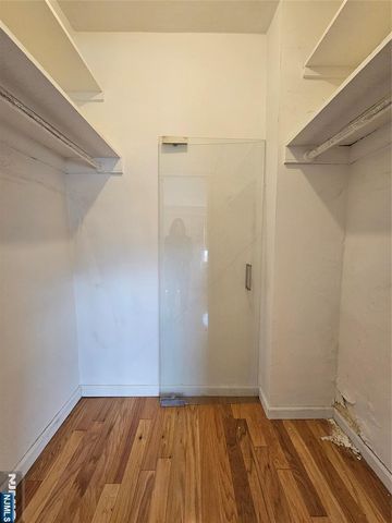 2077 Center Avenue 17D, Fort Lee, NJ 07024