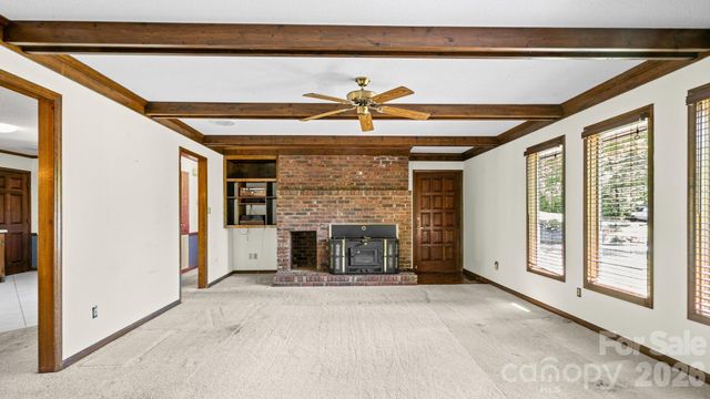 297 Mockingbird Lane, Mcadenville, NC 28081