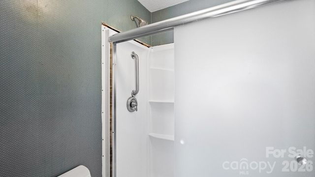 297 Mockingbird Lane, Mcadenville, NC 28081