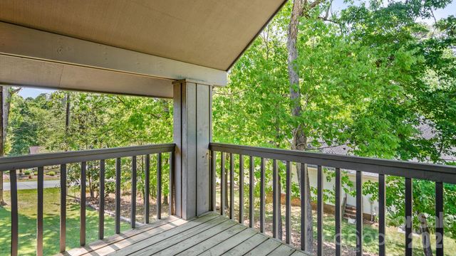 297 Mockingbird Lane, Mcadenville, NC 28081