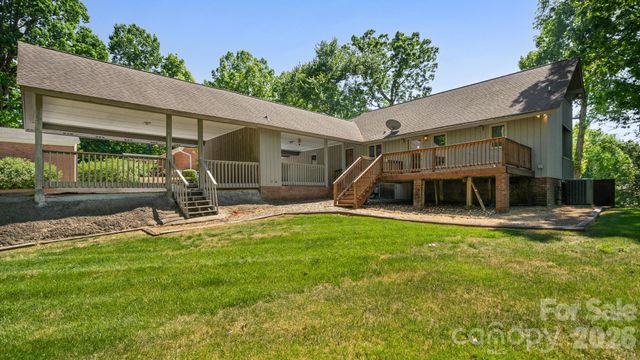 297 Mockingbird Lane, Mcadenville, NC 28081