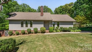 297 Mockingbird Lane, Mcadenville, NC 28081