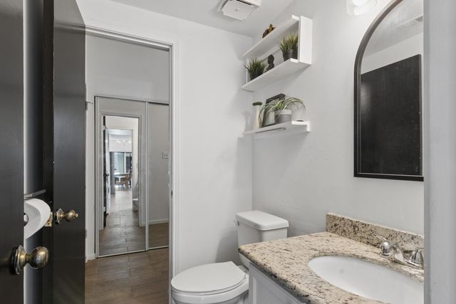 6718 Queensclub Drive, Houston, TX 77069