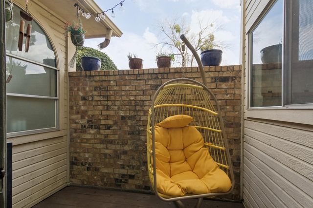 6718 Queensclub Drive, Houston, TX 77069