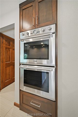 3004 Brothers Boulevard, College Station, TX 77845