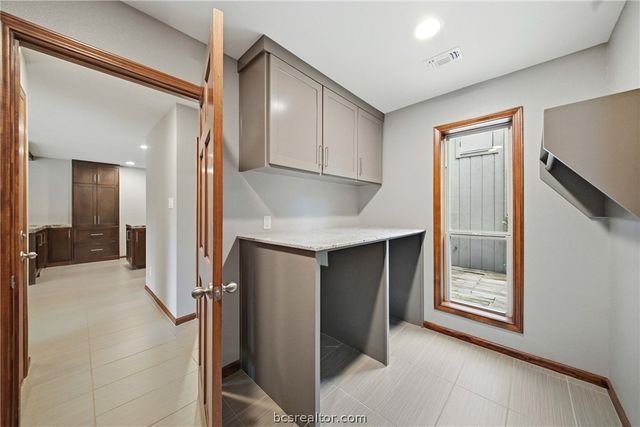 3004 Brothers Boulevard, College Station, TX 77845
