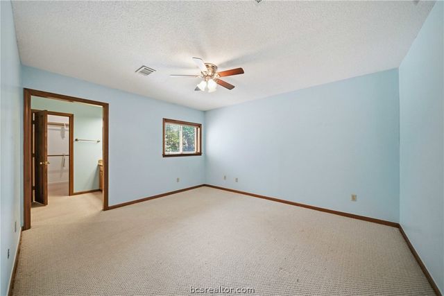 3004 Brothers Boulevard, College Station, TX 77845