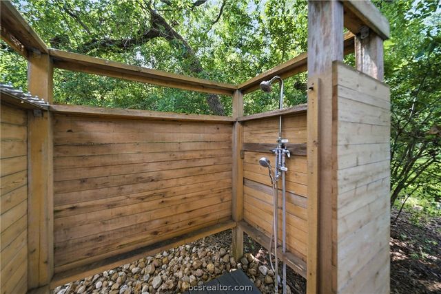 3004 Brothers Boulevard, College Station, TX 77845