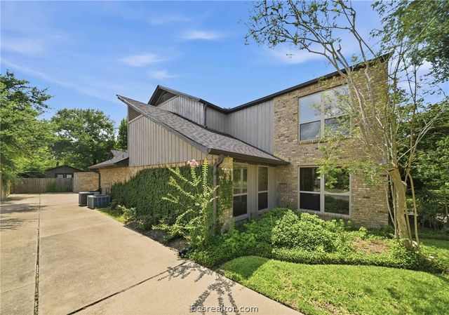 3004 Brothers Boulevard, College Station, TX 77845
