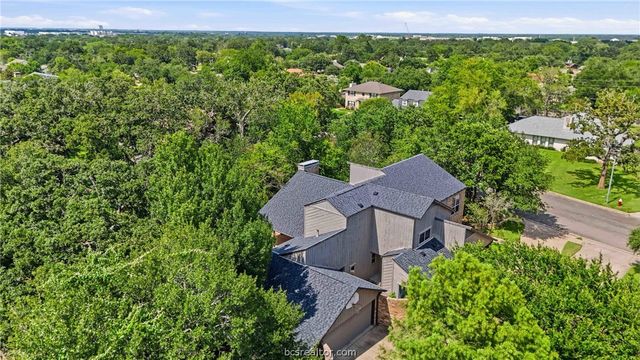 3004 Brothers Boulevard, College Station, TX 77845