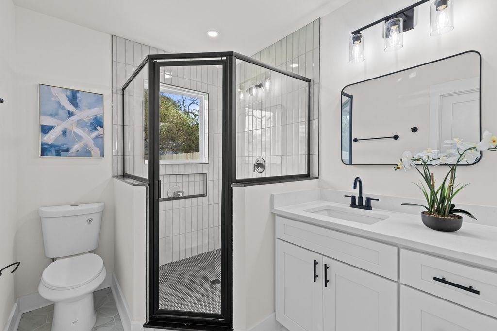 Image 12 of property listing at 1655 Brownswood Road, Johns Island, SC 29455