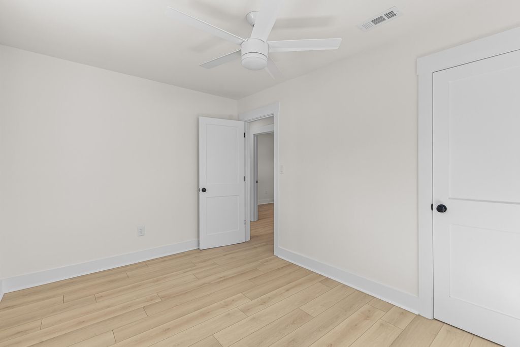 Image 16 of property listing at 1655 Brownswood Road, Johns Island, SC 29455