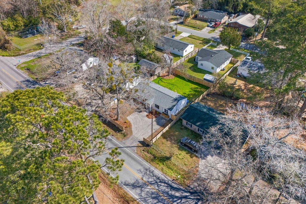 Image 31 of property listing at 1655 Brownswood Road, Johns Island, SC 29455