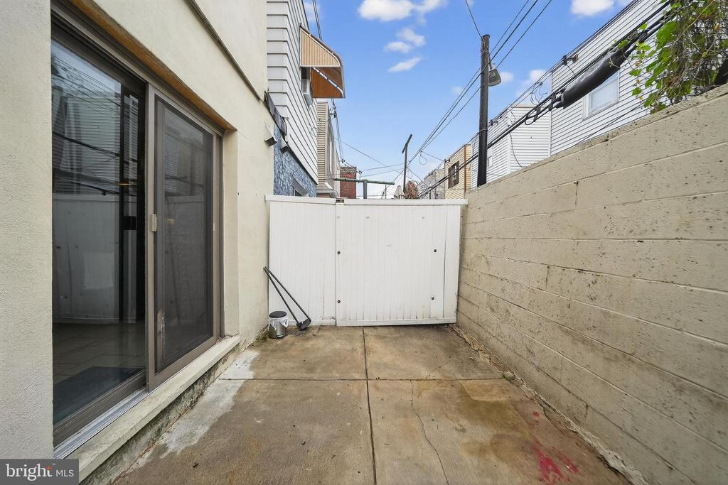 905 DALY ST, Philadelphia, PA 19148