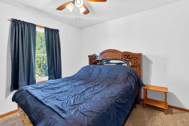 804 Fieldstone WAY, Watertown, WI 53094