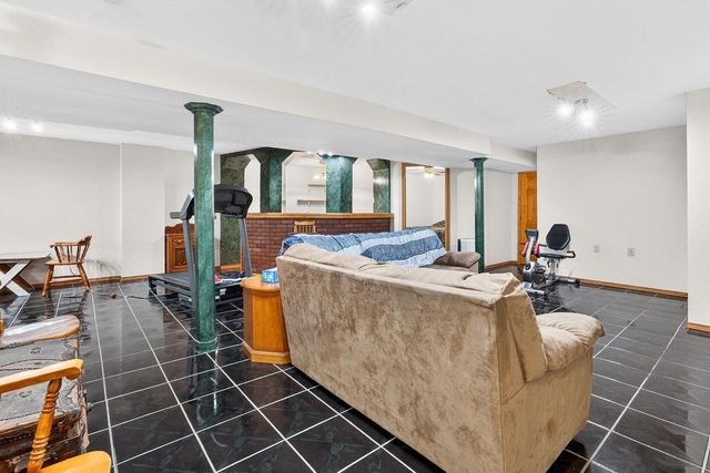 804 Fieldstone WAY, Watertown, WI 53094