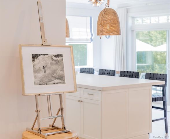 17 Bay View Road N, Southampton, NY 11968