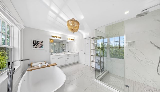 17 Bay View Road N, Southampton, NY 11968