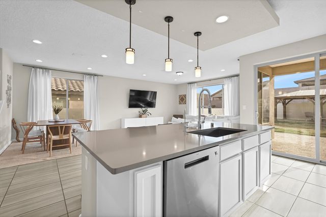 12016 Echo Valley Lane NW, Albuquerque, NM 87120