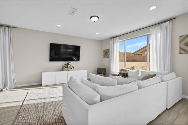 12016 Echo Valley Lane NW, Albuquerque, NM 87120