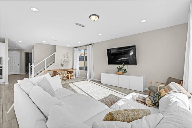 12016 Echo Valley Lane NW, Albuquerque, NM 87120