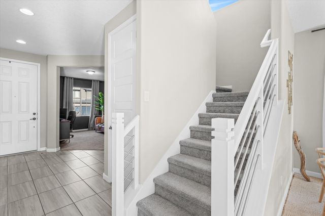 12016 Echo Valley Lane NW, Albuquerque, NM 87120