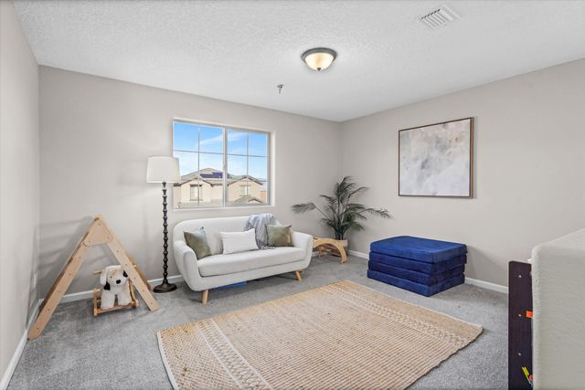 12016 Echo Valley Lane NW, Albuquerque, NM 87120