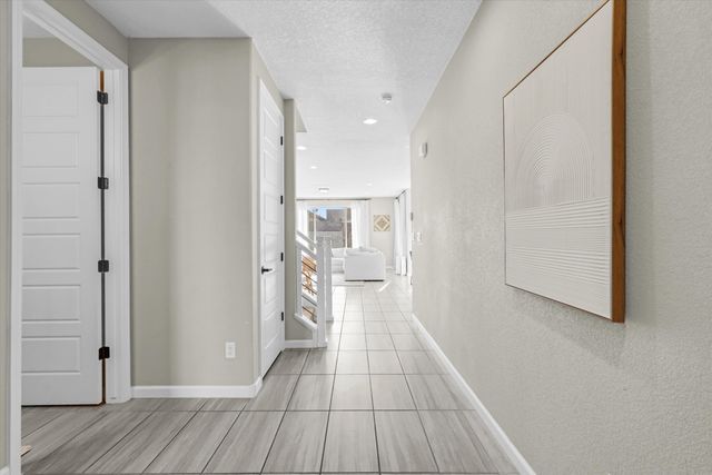 12016 Echo Valley Lane NW, Albuquerque, NM 87120