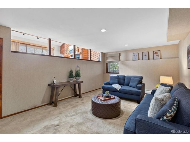 1644 Tamarac Dr, Golden, CO 80401