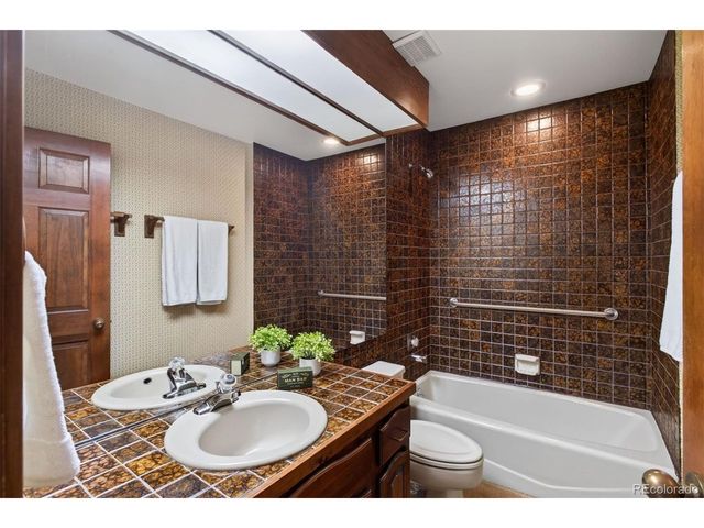 1644 Tamarac Dr, Golden, CO 80401