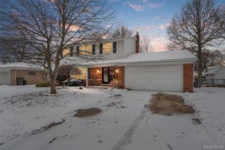 37701 Via Rosalie Street, Clinton Charter Township, MI 48036