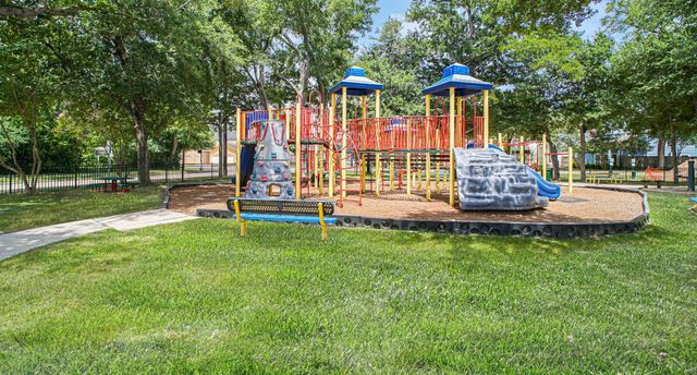 4600 Pin Oak Lane, Bellaire, TX 77401