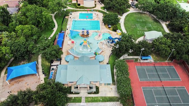 4600 Pin Oak Lane, Bellaire, TX 77401