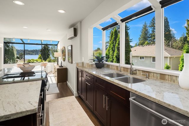 13419 Holmes Point Drive NE, Kirkland, WA 98034