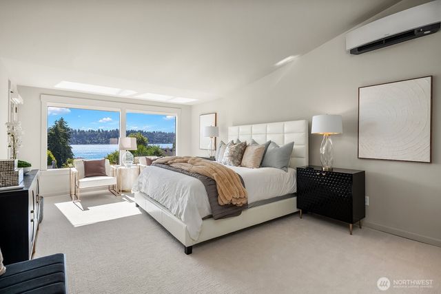 13419 Holmes Point Drive NE, Kirkland, WA 98034