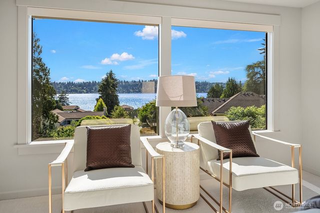 13419 Holmes Point Drive NE, Kirkland, WA 98034