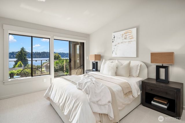 13419 Holmes Point Drive NE, Kirkland, WA 98034